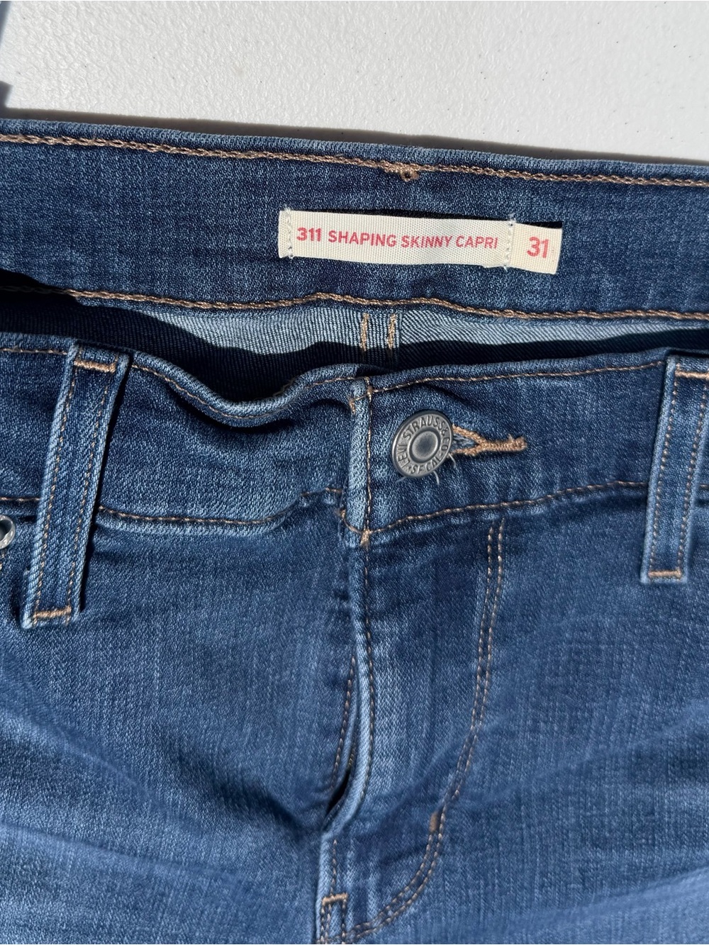 Levi's Skinny Shaping Capri Jeans - Dark Blue Denim